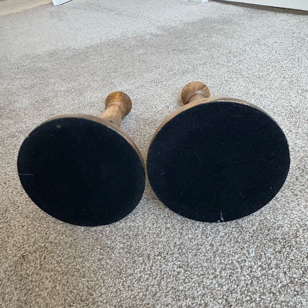 Vintage‎ Wooden Carved Candle Holders with Felt Protective Holders - Picture 6 of 7